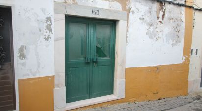 Traditional house T2 in Borba (São Bartolomeu) of 63 m²