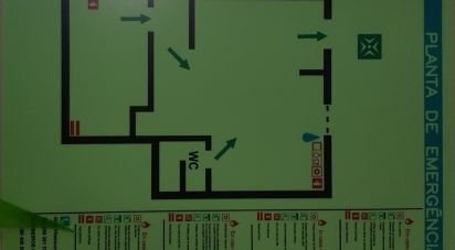 Surface diverse à Quarteira de 65 m²