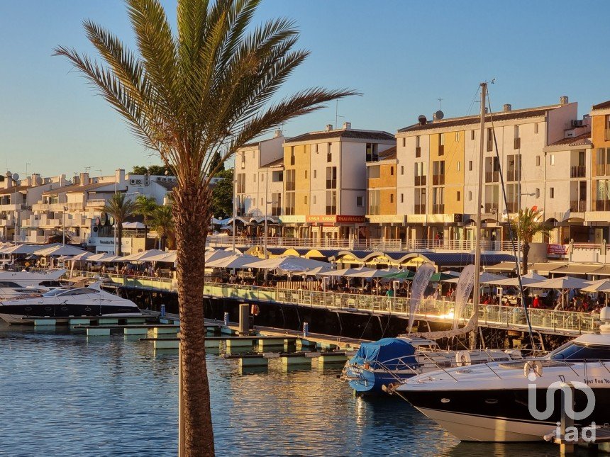 Other surface in Quarteira of 65 m²