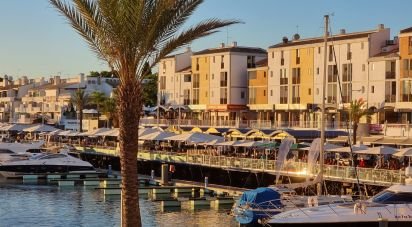 Surface diverse à Quarteira de 65 m²