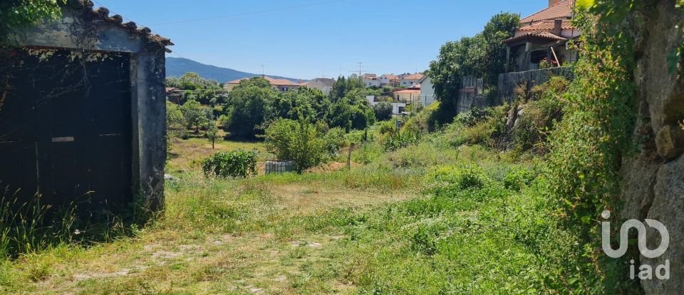 Terreno em Cardielos e Serreleis de 684 m²