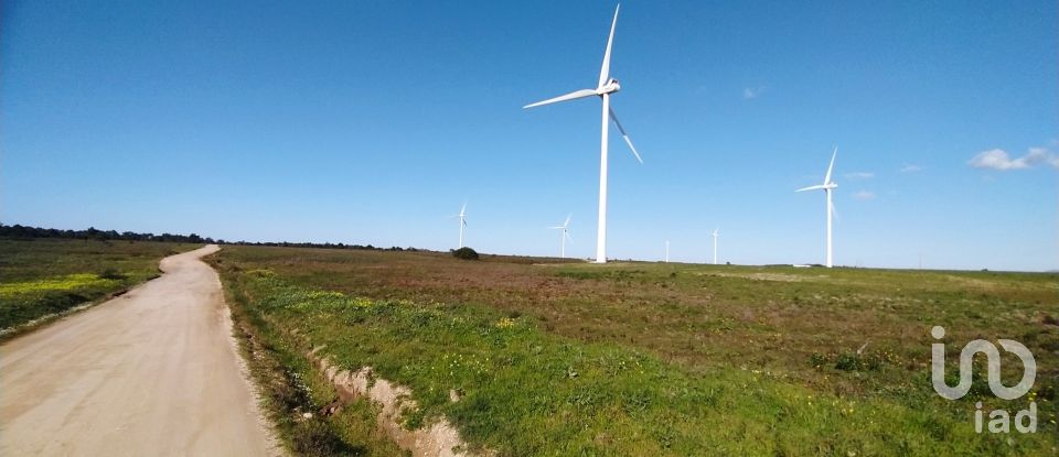 Terreno em Vila do Bispo e Raposeira de 235 534 m²