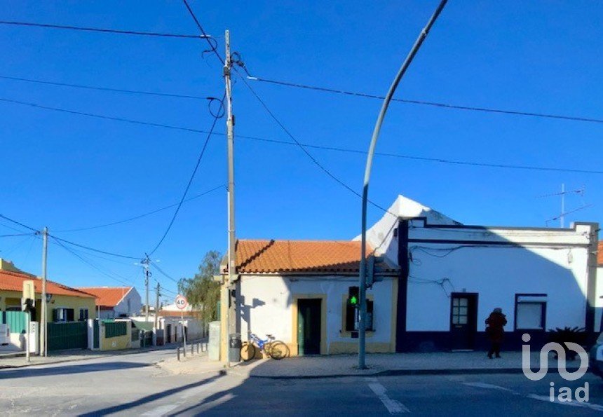 House T2 in Azeitão (São Lourenço e São Simão) of 61 m²