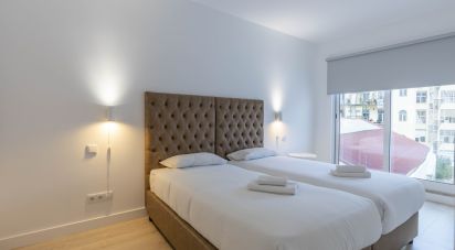 Apartment T3 in Arroios of 123 m²