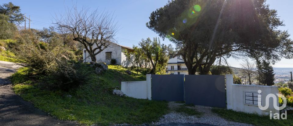 Mansion T12 in Loures of 715 m²