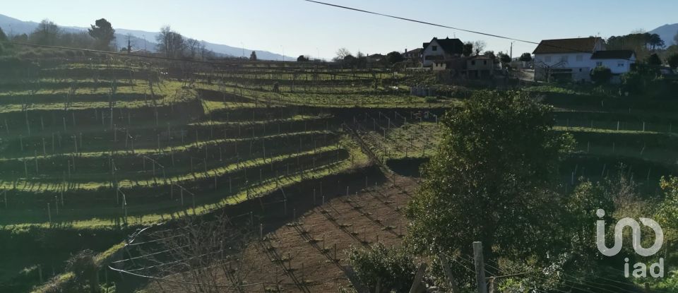 Terreno em Vila e Roussas de 1 670 m²