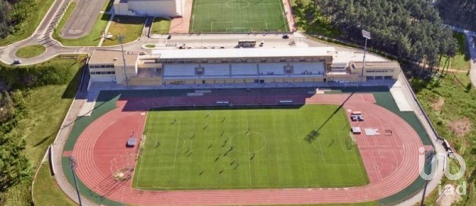 Terreno em Vila e Roussas de 1 670 m²