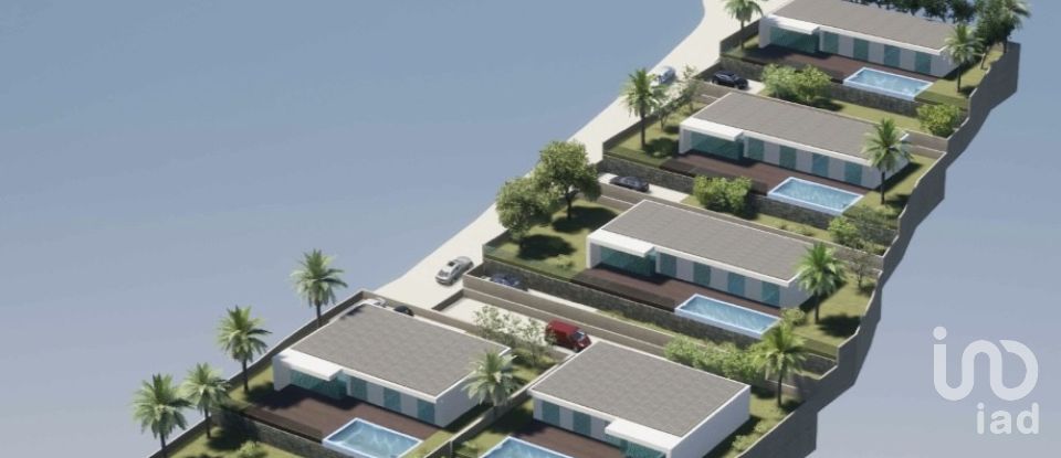 Building land in Prazeres of 5,000 m²