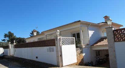 House T4 in Mira de Aire of 577 m²
