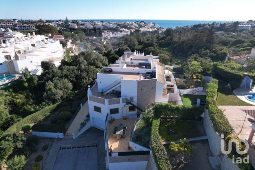House T3 in Lagoa e Carvoeiro of 182 m²