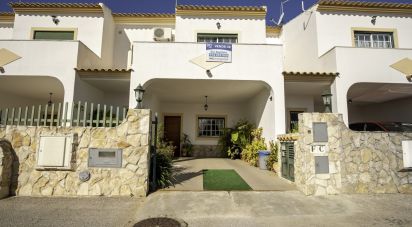 Maison T3 à Ferreiras de 168 m²