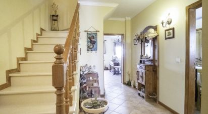 Maison T3 à Ferreiras de 168 m²