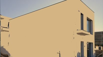 Terrain à Charneca De Caparica E Sobreda de 107 m²