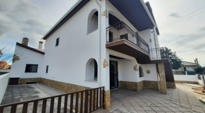 Maison T4 à Bombarral e Vale Covo de 230 m²