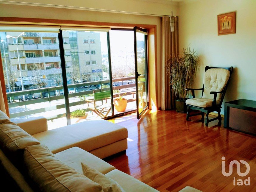 Apartment T2 in Antas e Abade de Vermoim of 117 m²