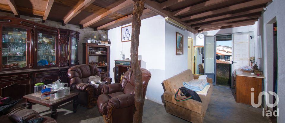 Commercial walls in Vila Nova do Ceira of 579 m²