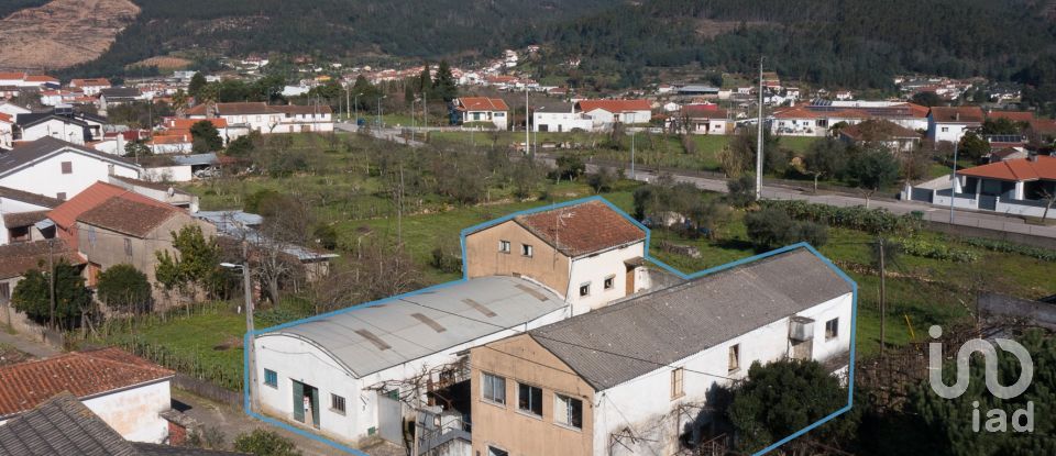 Commercial walls in Vila Nova do Ceira of 579 m²