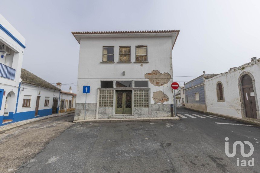 Building in Muge of 342 m²