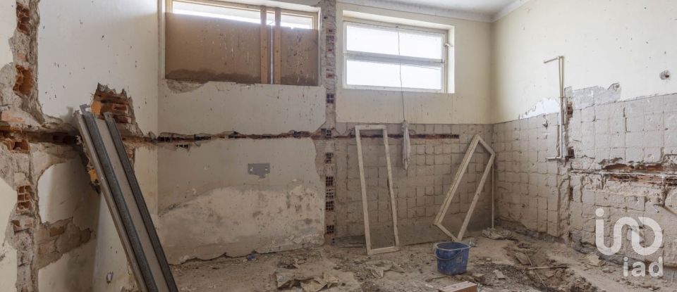 Building in Muge of 342 m²