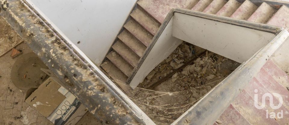 Building in Muge of 342 m²