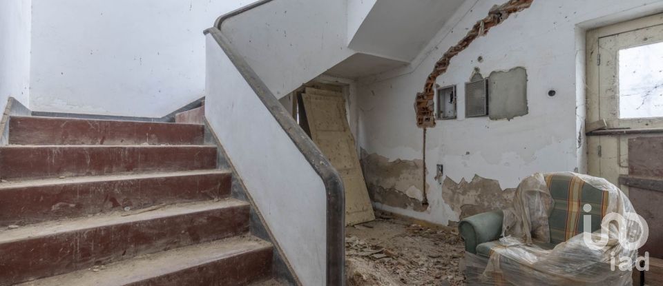 Building in Muge of 342 m²