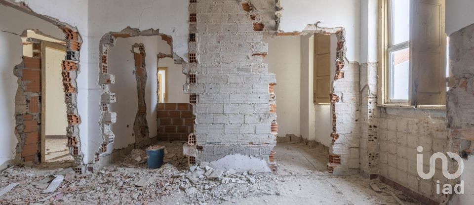 Building in Muge of 342 m²