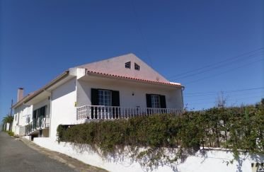 Casa / Villa T2 em Tornada e Salir do Porto de 137 m²