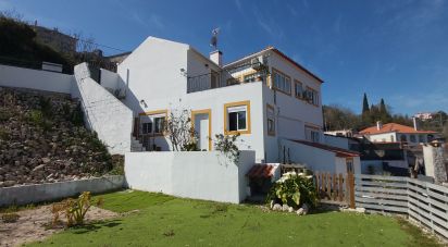 Casa / Villa T4 em Santarém (Marvila), Santa Iria Da Ribeira De Santarém, Santarém (São Salvador) E Santarém (São Nicolau) de 174 m²