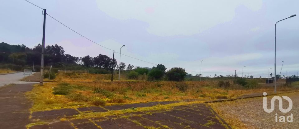 Land in Darque of 200 m²
