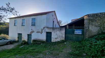 Maison de village T3 à Vale do Seixo e Vila Garcia de 284 m²