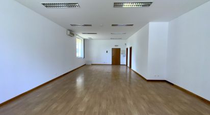 Bureaux à Algés, Linda-a-Velha e Cruz Quebrada-Dafundo de 84 m²