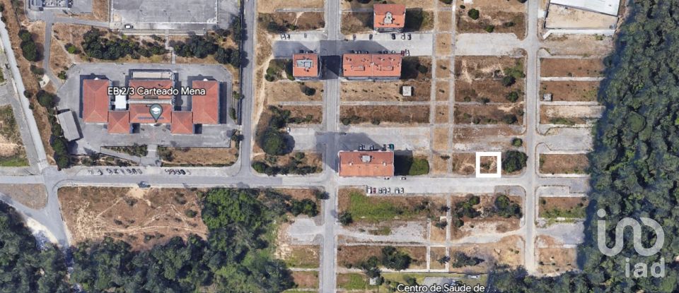 Terreno urbano em Darque de 208 m²