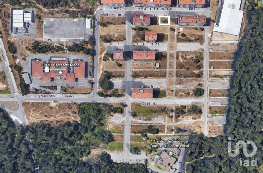 Terreno urbano em Darque de 195 m²