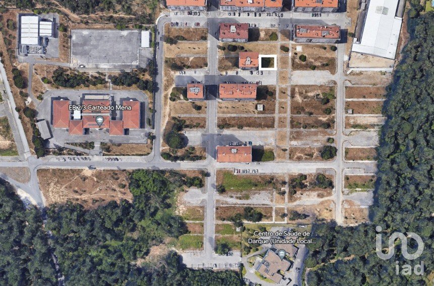 Terreno urbano em Darque de 200 m²