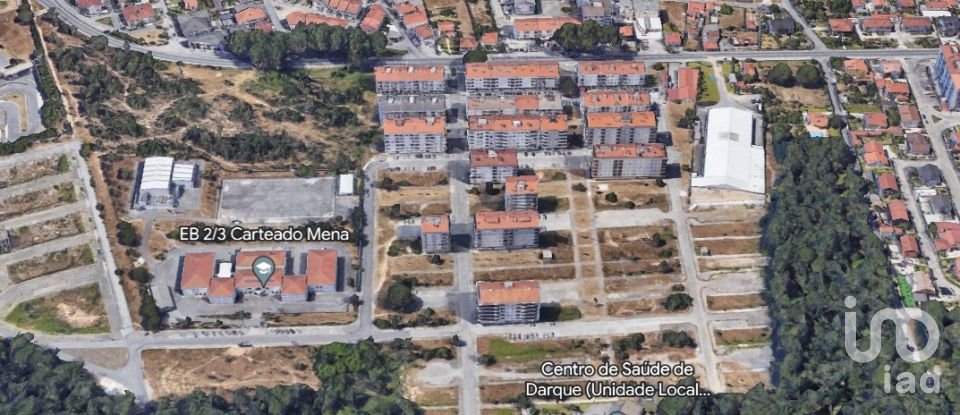 Terreno urbano em Darque de 200 m²
