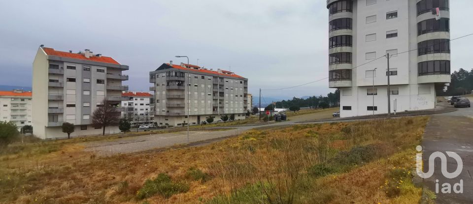 Terreno urbano em Darque de 200 m²