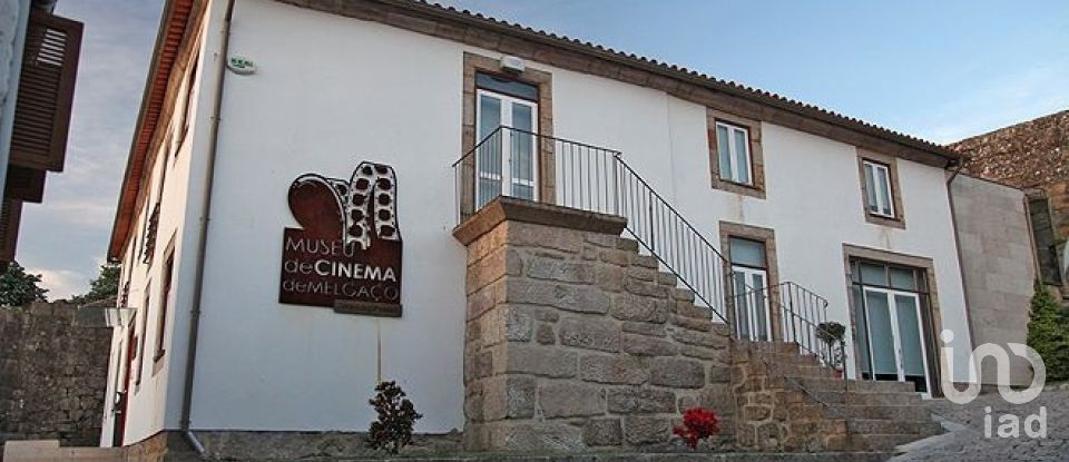 Terreno em Vila e Roussas de 1 670 m²