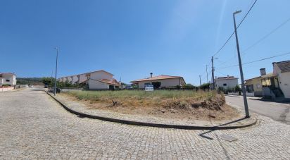 Terrain à bâtir à Casas do Soeiro de 594 m²