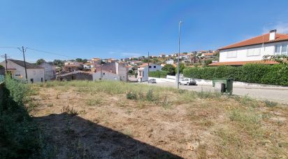 Building land in Casas do Soeiro of 594 m²