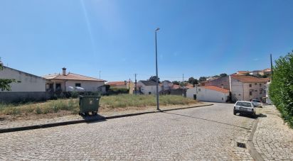 Building land in Casas do Soeiro of 594 m²