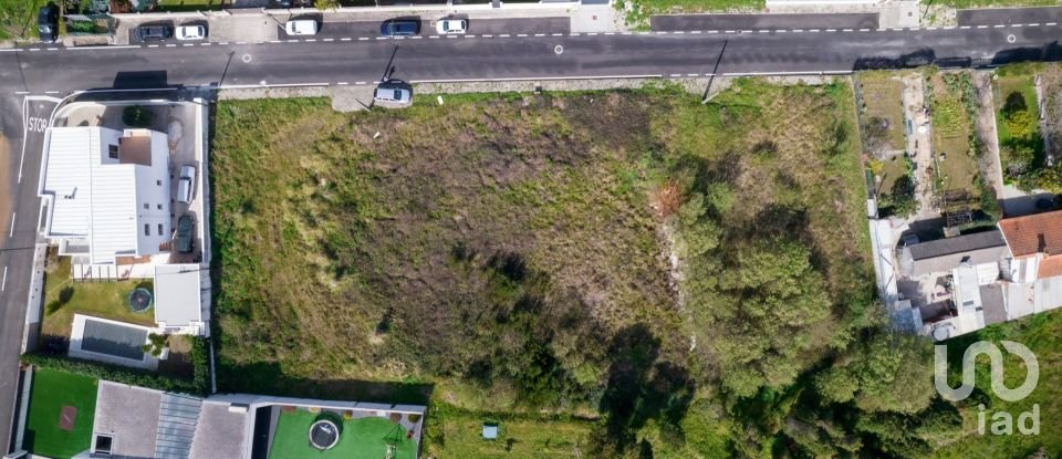 Terrain à Oliveirinha de 737 m²