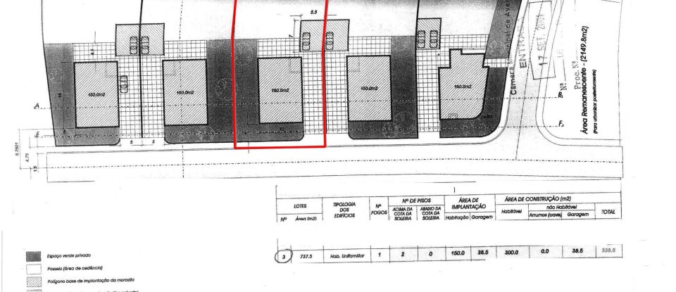 Terrain à Oliveirinha de 737 m²