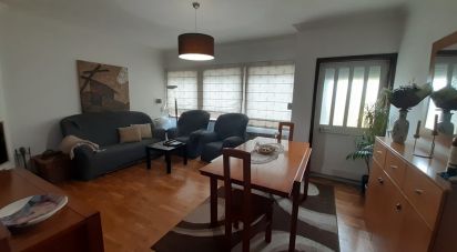 Lodge T3 in Rio Tinto of 213 m²