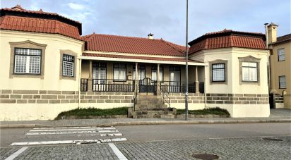 Casa / Villa T5 em São Félix da Marinha de 516 m²