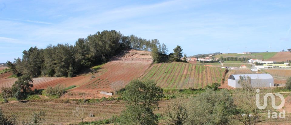 Terrain à Turcifal de 4 400 m²