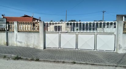 Building land in Vieira de Leiria of 593 m²