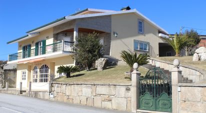 Village house T4 in Fontes of 360 sq m