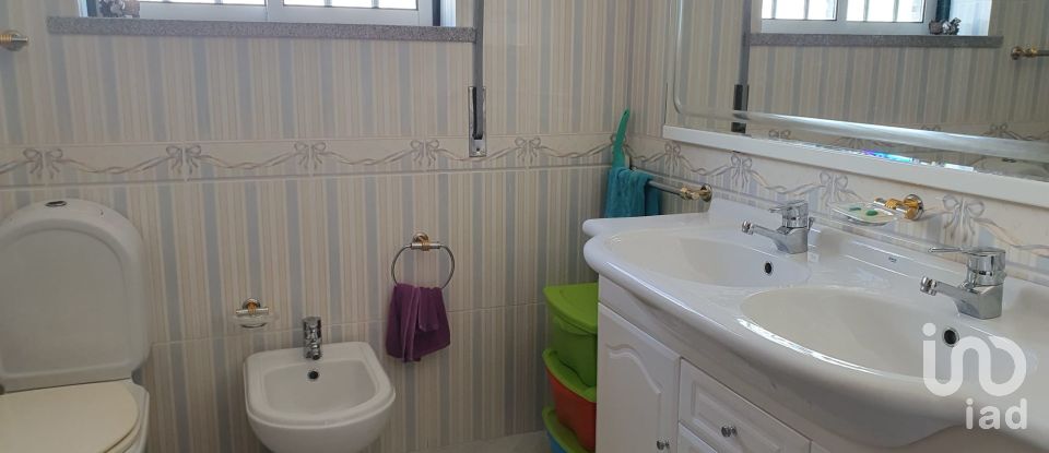 House T8 in Santa Clara e Castelo Viegas of 432 m²