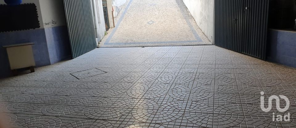 House T8 in Santa Clara e Castelo Viegas of 432 m²