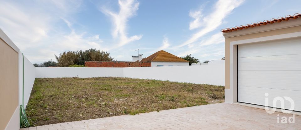 House T4 in Fazendas de Almeirim of 350 m²